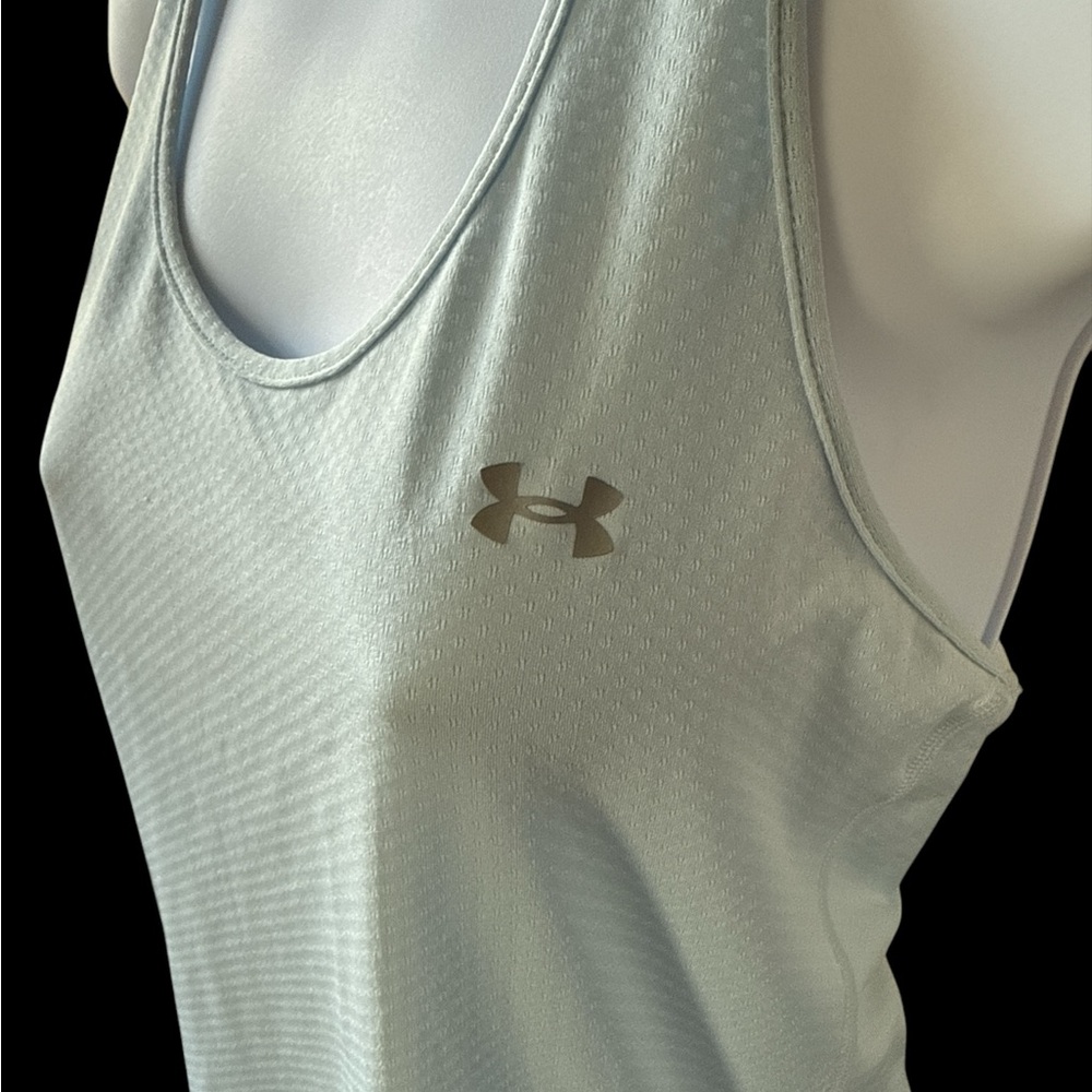 UnderArmour Light Blue Tank Top size Med